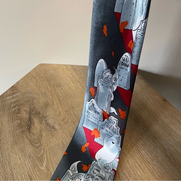 MENS NECK TIE Pumpkin Halloween Spooky Design - Picture 7 of 10